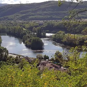 https://foix-apartment.midi-pyreneeshotels.com